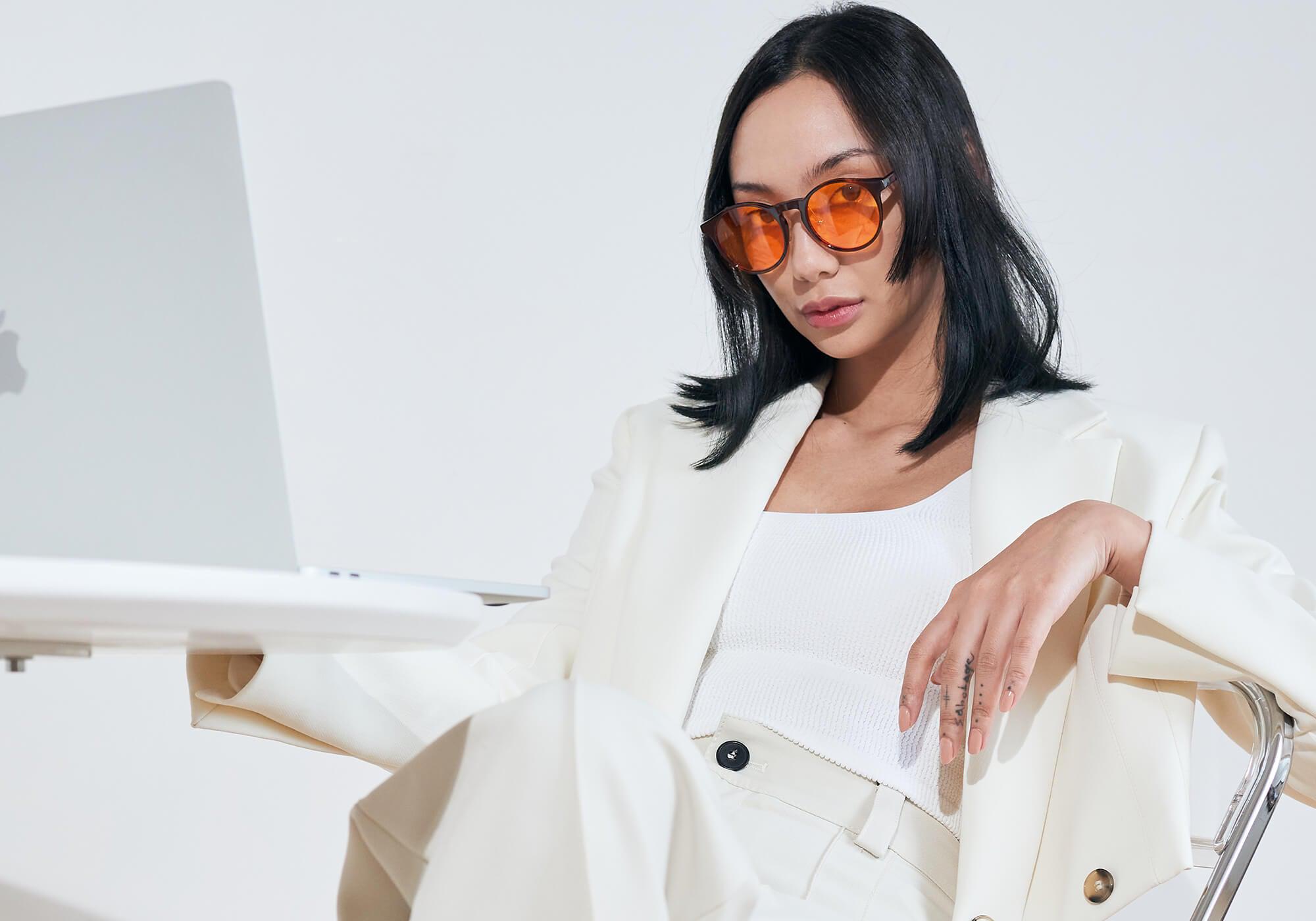 Manta Blue Light Blocking Glasses - Media 9 of 11