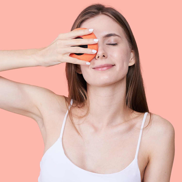 Round-the-clock comfort — without eye drops